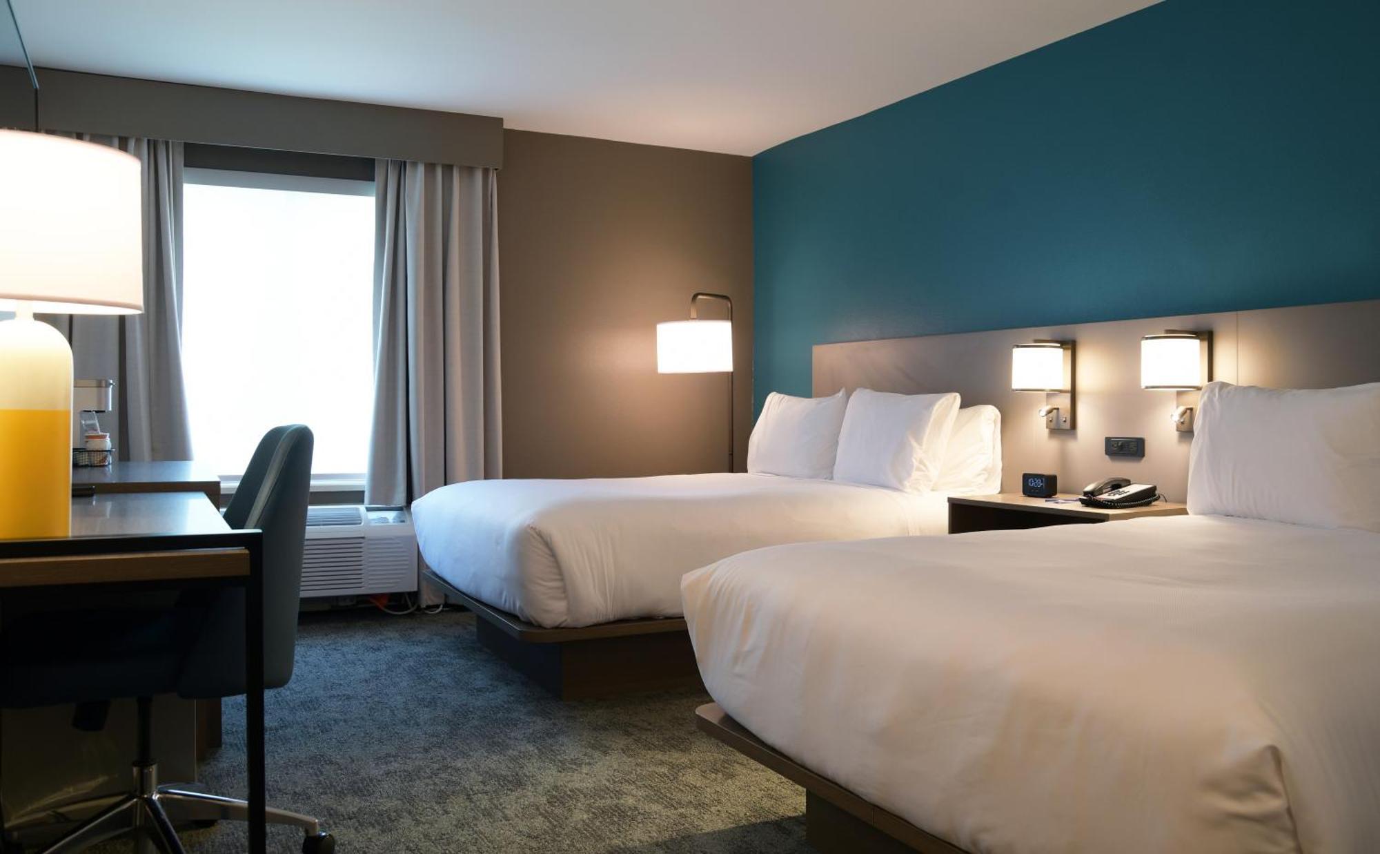 Comfort Inn & Suites Nw Milwaukee Germantown Экстерьер фото